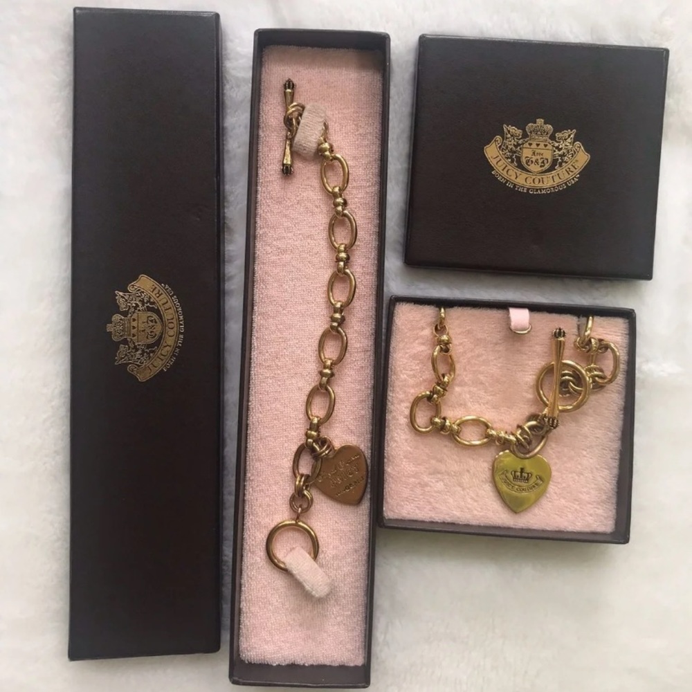 Juicy Couture Set Necklace and Bracelet
